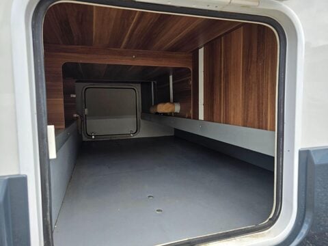 Roller Team Auto-Roller 746 Motor Home 13