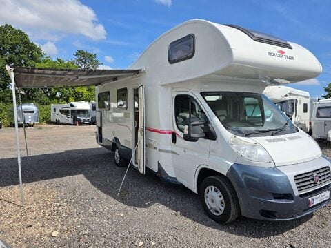 Roller Team Auto-Roller 746 Motor Home 15