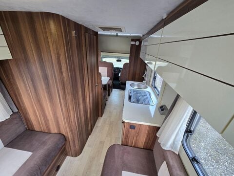 Roller Team Auto-Roller 746 Motor Home 18