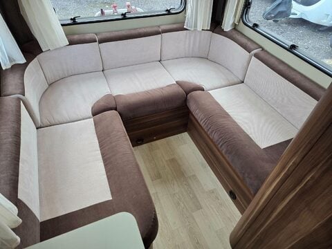 Roller Team Auto-Roller 746 Motor Home 25