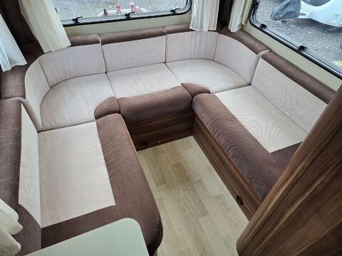 Roller Team Auto-Roller 746 Motor Home 25