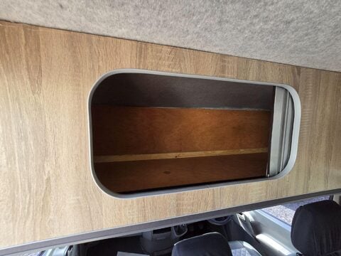 Mercedes-Benz Sprinter Motor Home 29
