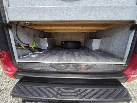 Mercedes-Benz Sprinter Motor Home 13