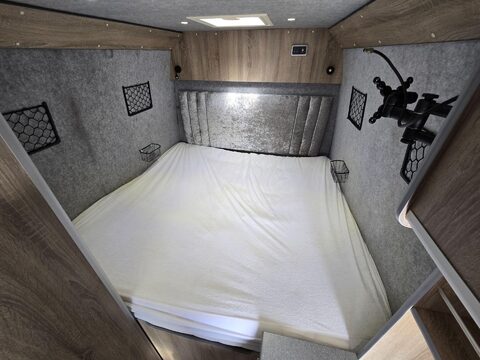 Mercedes-Benz Sprinter Motor Home 3