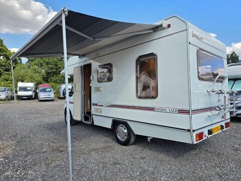 Swift Sundance Motor Home 13