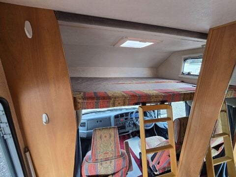 Swift Sundance Motor Home 18