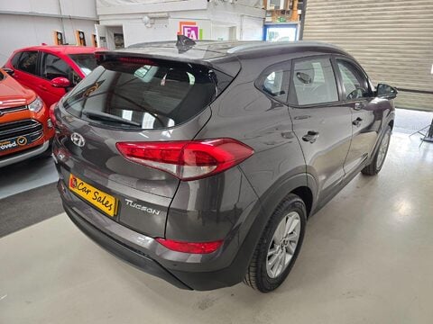 Hyundai TUCSON CRDI SE BLUE DRIVE 2