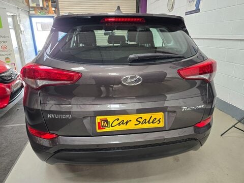 Hyundai TUCSON CRDI SE BLUE DRIVE 8