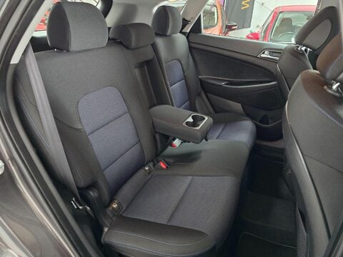 Hyundai TUCSON CRDI SE BLUE DRIVE 15