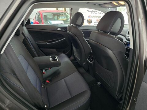 Hyundai TUCSON CRDI SE BLUE DRIVE 16