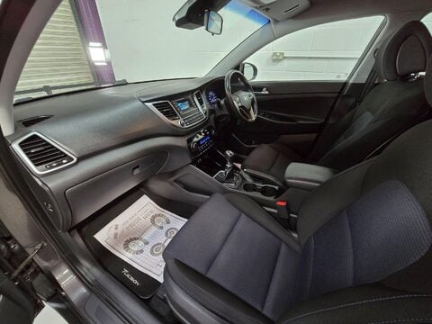 Hyundai TUCSON CRDI SE BLUE DRIVE 38