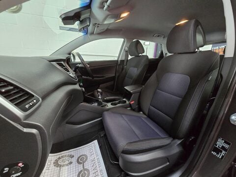 Hyundai TUCSON CRDI SE BLUE DRIVE 39