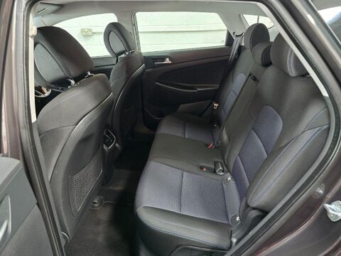 Hyundai TUCSON CRDI SE BLUE DRIVE 40