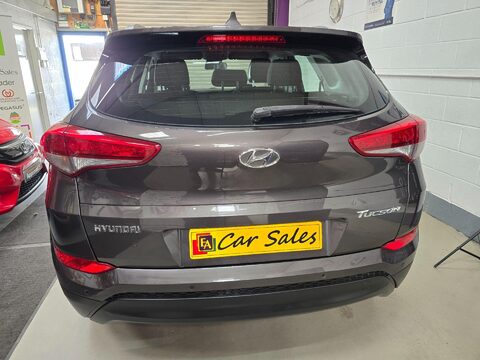 Hyundai TUCSON CRDI SE BLUE DRIVE 8
