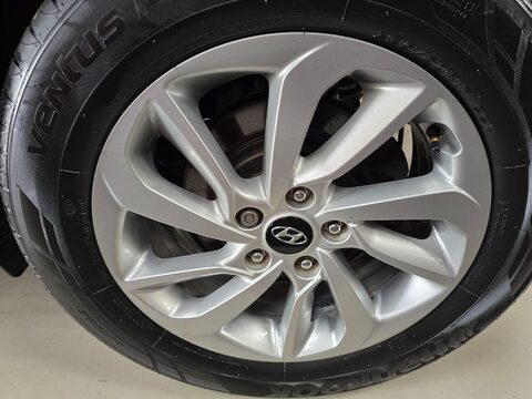 Hyundai TUCSON CRDI SE BLUE DRIVE 43