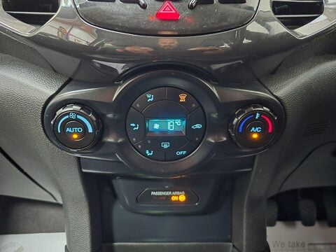 Ford Ecosport TITANIUM S 20