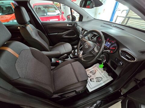Vauxhall Crossland ELITE 37
