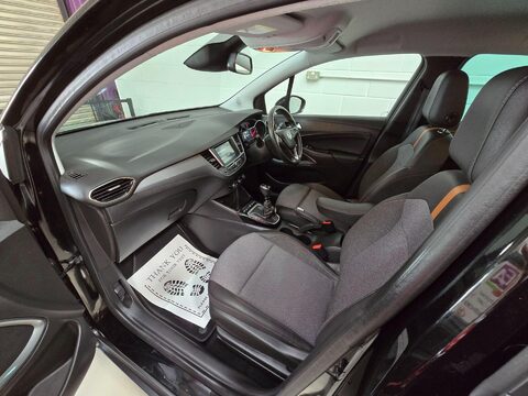 Vauxhall Crossland ELITE 38