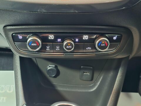 Vauxhall Crossland ELITE 22