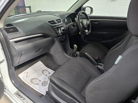 Suzuki Swift SZ3 28