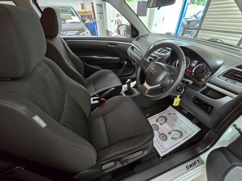 Suzuki Swift SZ3 23