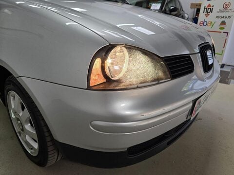 SEAT Arosa S 33