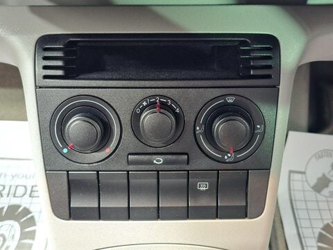 SEAT Arosa S 18
