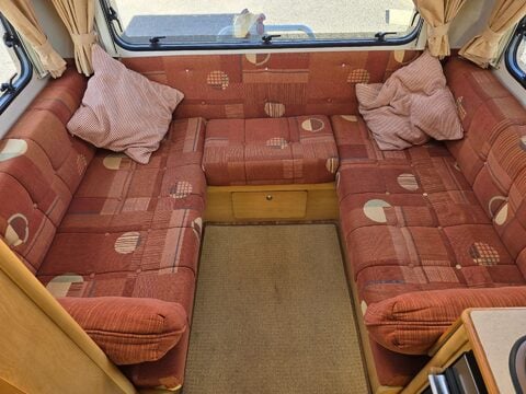 Elddis Autoquest Motor Home 19