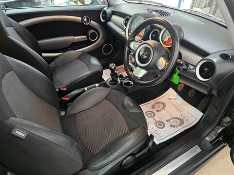 Mini Clubman COOPER 27