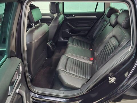 Volkswagen Passat GTE DSG PHEV 42