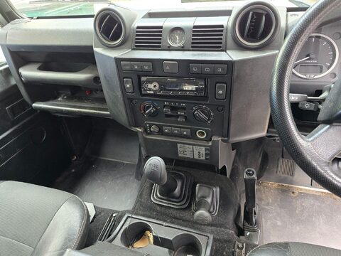 Land Rover Defender 110 TD XS STATION WAGON 3