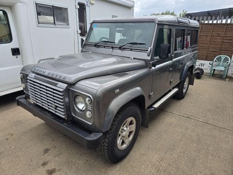 Land Rover Defender 110 TD XS STATION WAGON 7