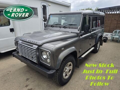 Land Rover Defender 110 TD XS STATION WAGON 1