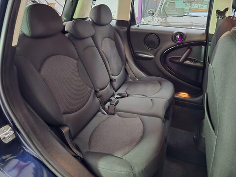 Mini Countryman ONE D 16