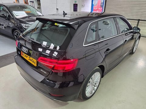 Audi A3 SPORTBACK E-TRON 2
