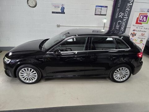 Audi A3 SPORTBACK E-TRON 6