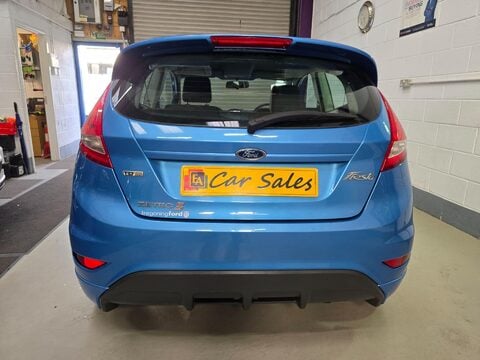 Ford Fiesta ZETEC S TDCI 9