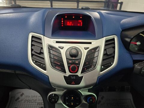 Ford Fiesta ZETEC S TDCI 21