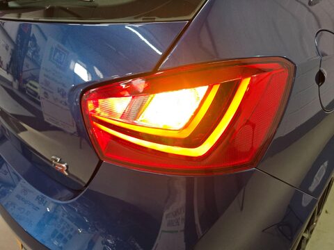 SEAT Ibiza ECOTSI FR TECHNOLOGY 44