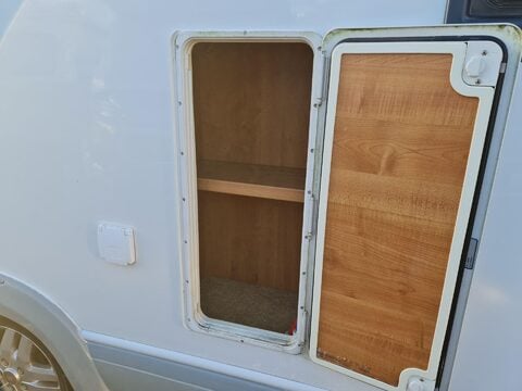 Auto-Trail Chieftain Motor Home 16