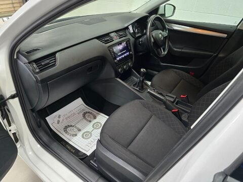 Skoda Octavia 1.6 TDI S Euro 6 (s/s) 5dr 35