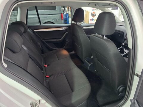 Skoda Octavia 1.6 TDI S Euro 6 (s/s) 5dr 16