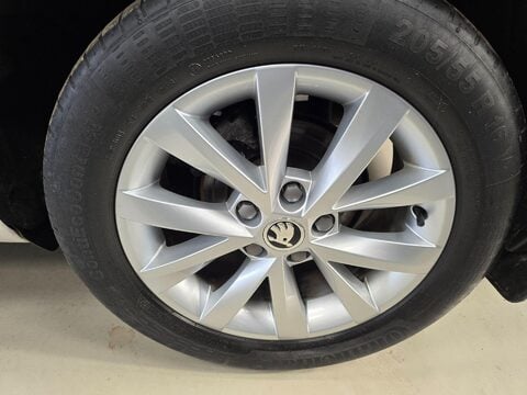 Skoda Octavia 1.6 TDI S Euro 6 (s/s) 5dr 39