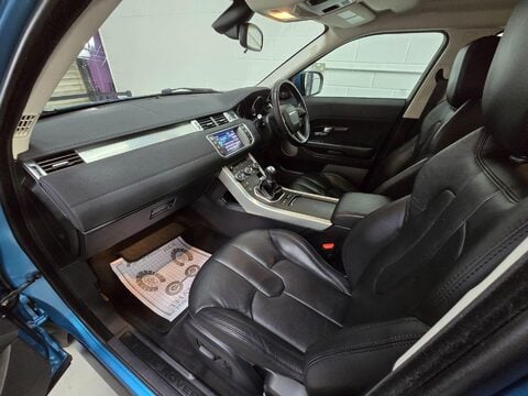 Land Rover Range Rover Evoque SD4 PURE 36