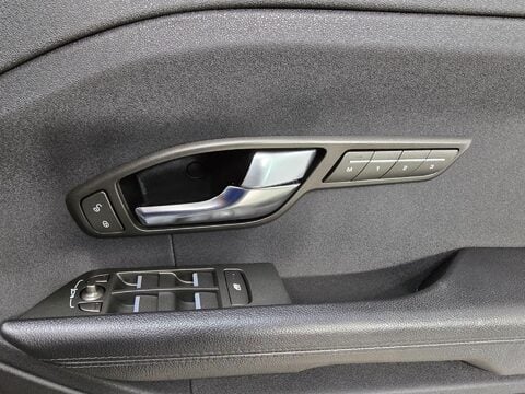 Land Rover Range Rover Evoque SD4 PURE 32