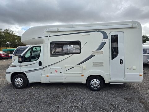 Auto-Trail Tracker EKS Motor Home 12