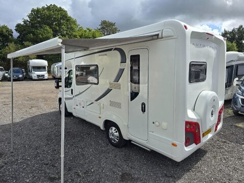 Auto-Trail Tracker EKS Motor Home 14