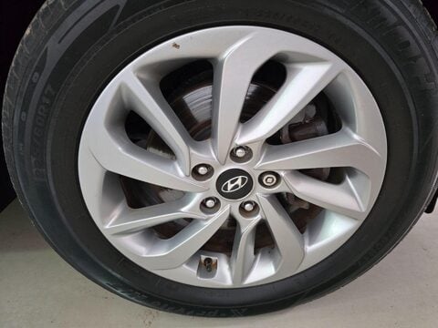 Hyundai TUCSON CRDI SE NAV BLUE DRIVE 42
