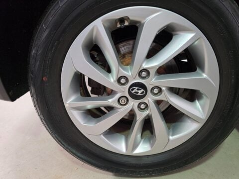 Hyundai TUCSON CRDI SE NAV BLUE DRIVE 41