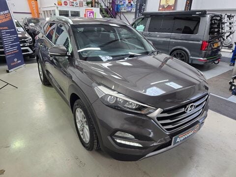 Hyundai TUCSON CRDI SE NAV BLUE DRIVE 13